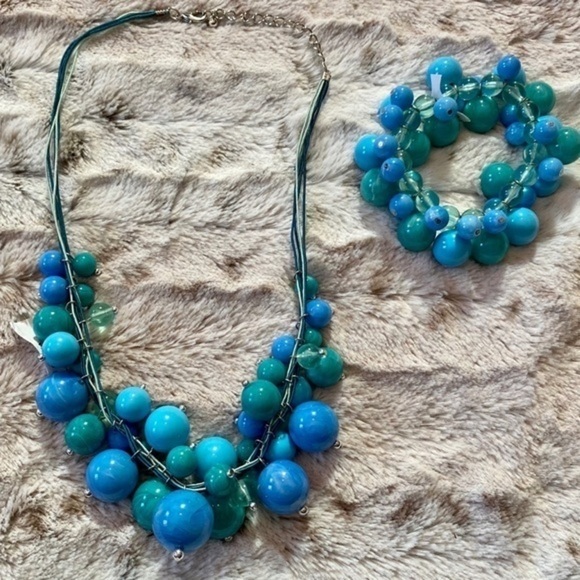 NWT Set of 2 Blue Baubles Bracelet and Necklace - Picture 3 of 6